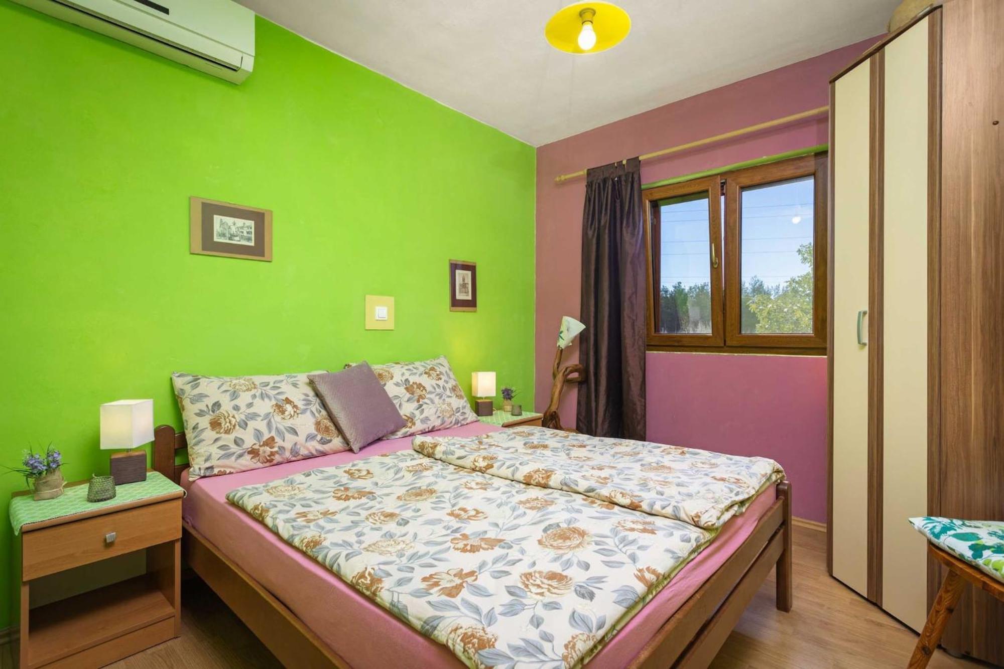 Holiday Home Pina Pula Bagian luar foto