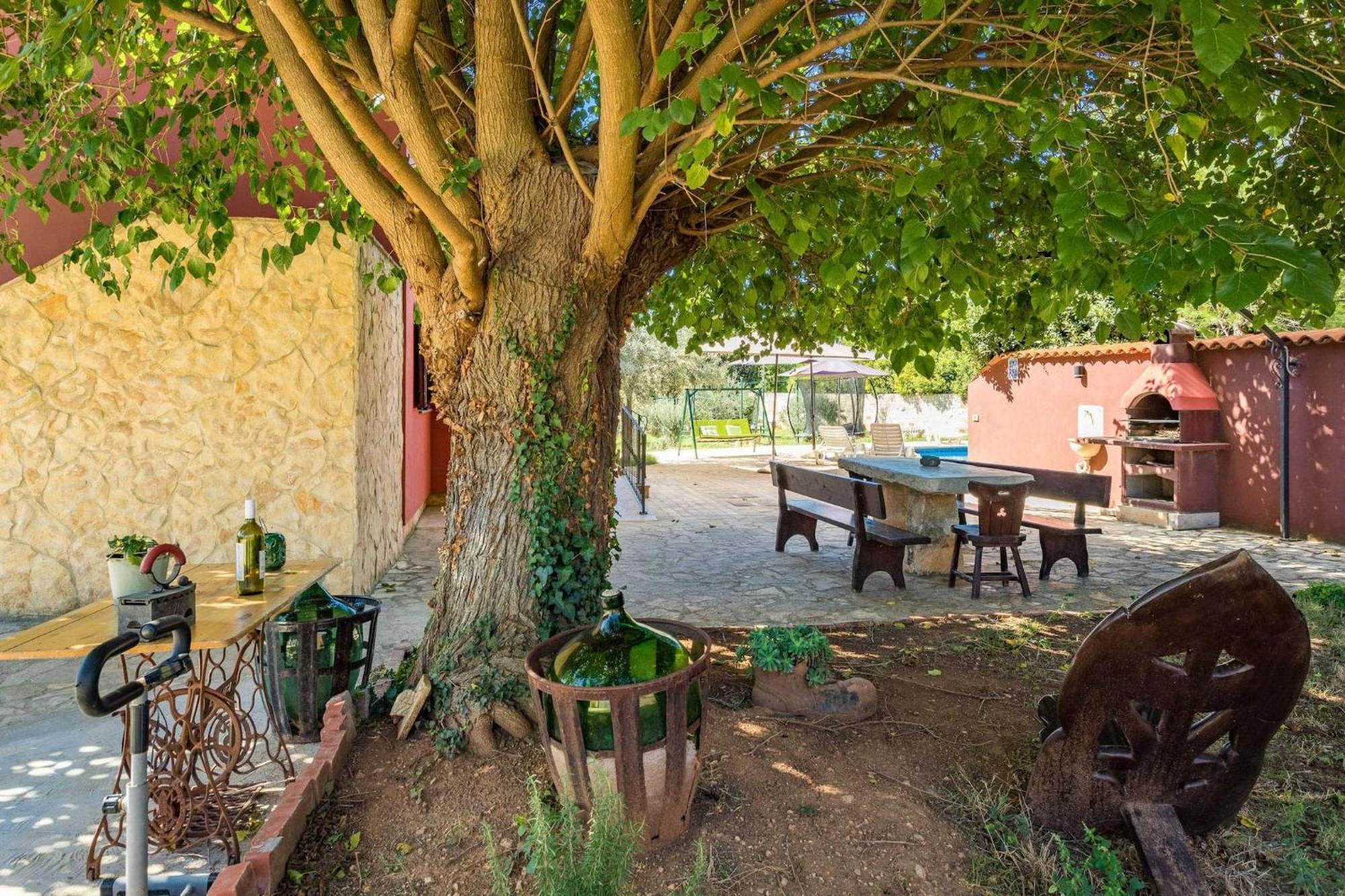 Holiday Home Pina Pula Bagian luar foto